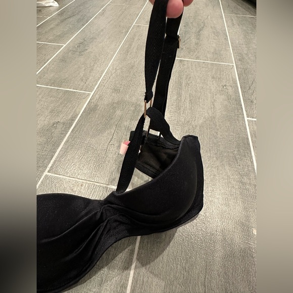 VS VERY SEXY Push-up Swimsuit Top with Cutouts that Add Support - Picture 9 of 9